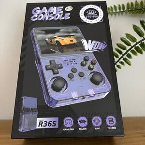 R36S Handheld Game Console,3.5-Inch IPS Screen Retro Gaming Console.